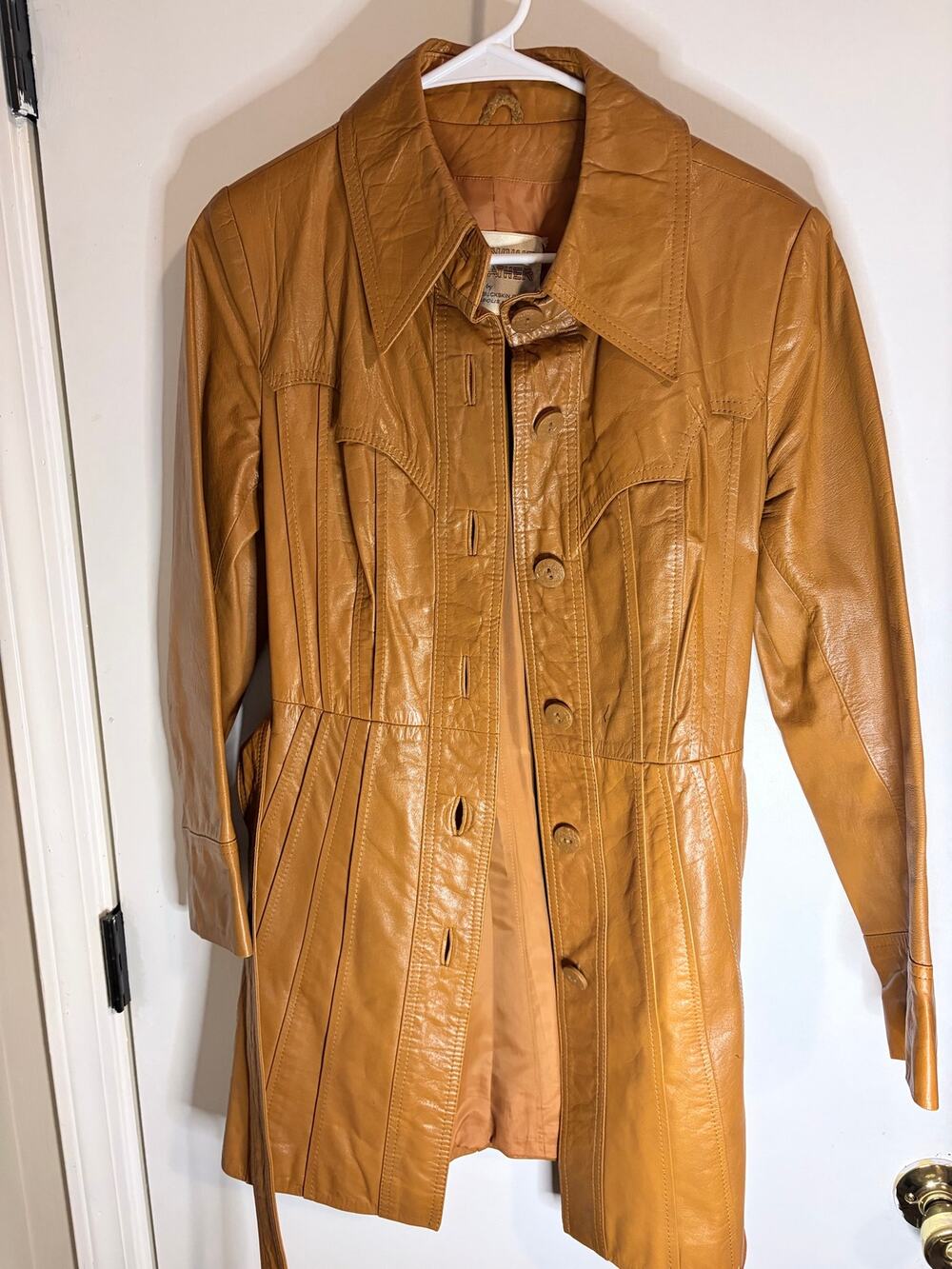 VTG 70s Berman Buckskin Co Women's Caramel
Genuine Leather Trench Coat Jacket